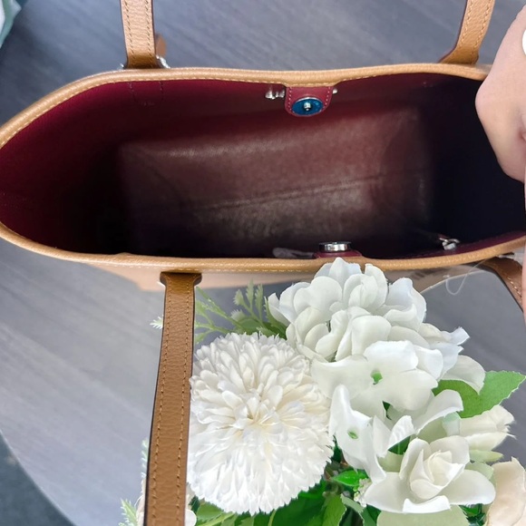 Coach Small City Tote - Picture 4 of 6